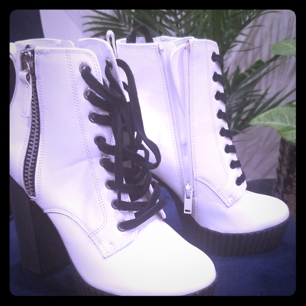 Women's boots